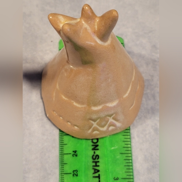 Vintage Teepee Salt and Pepper Shakers - Picture 7 of 7